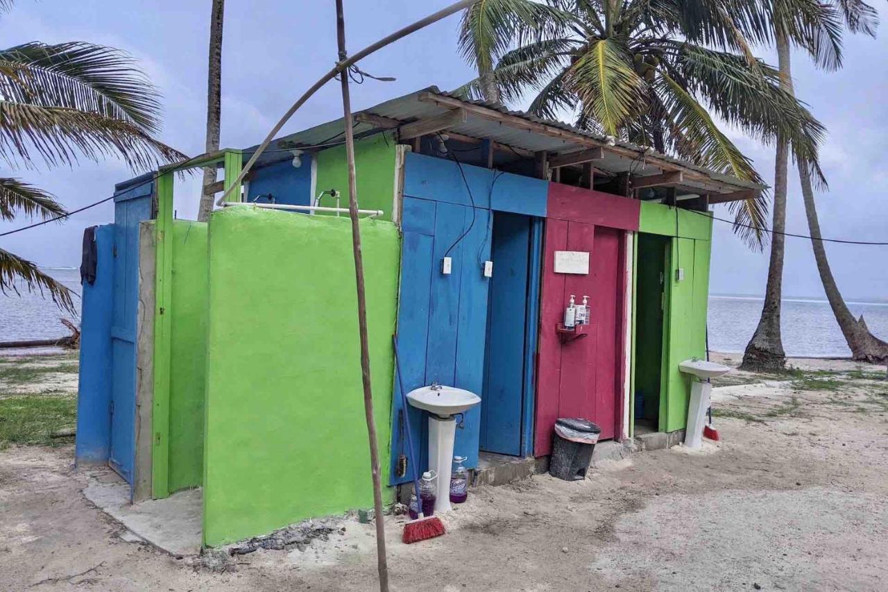 Private Room In San Blas Islands Plus Meals Waisalatupo Exterior photo