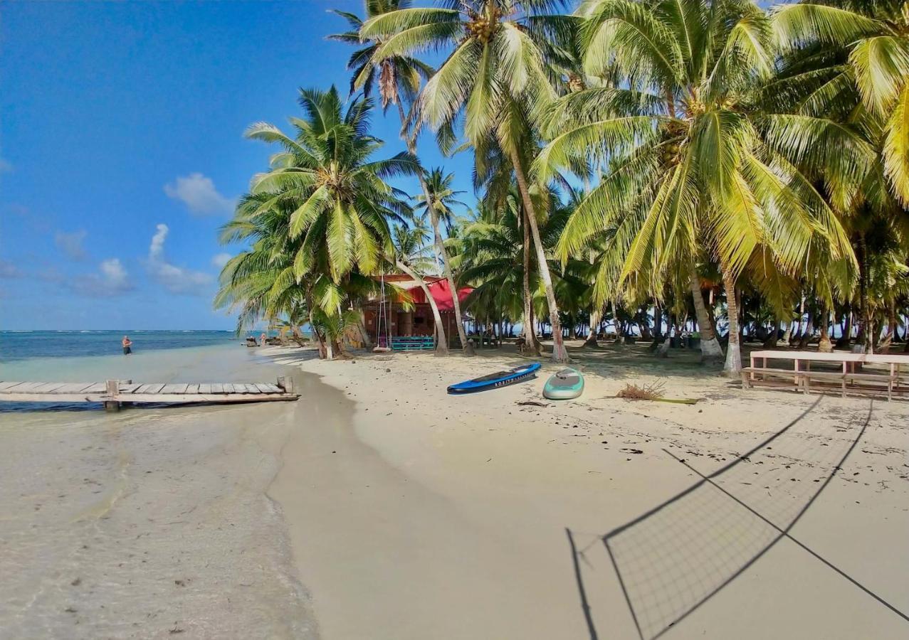 Private Room In San Blas Islands Plus Meals Waisalatupo Exterior photo
