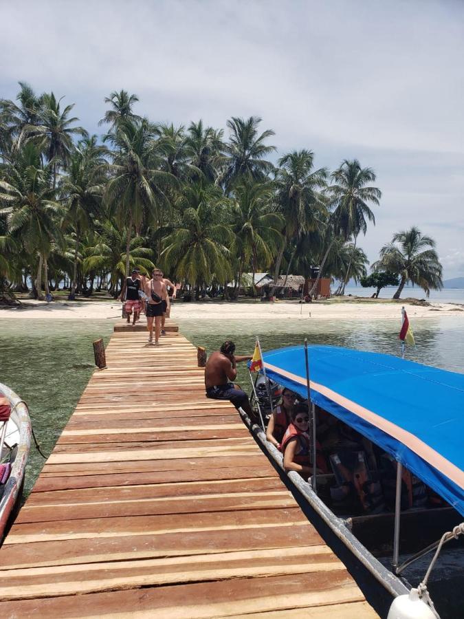 Private Room In San Blas Islands Plus Meals Waisalatupo Exterior photo