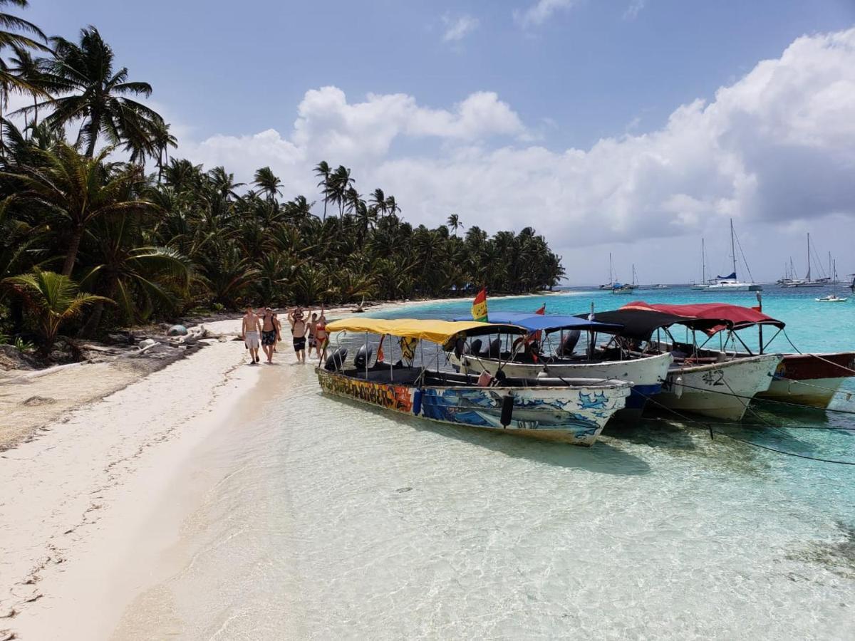 Private Room In San Blas Islands Plus Meals Waisalatupo Exterior photo