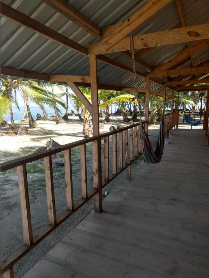 Private Room In San Blas Islands Plus Meals Waisalatupo Exterior photo